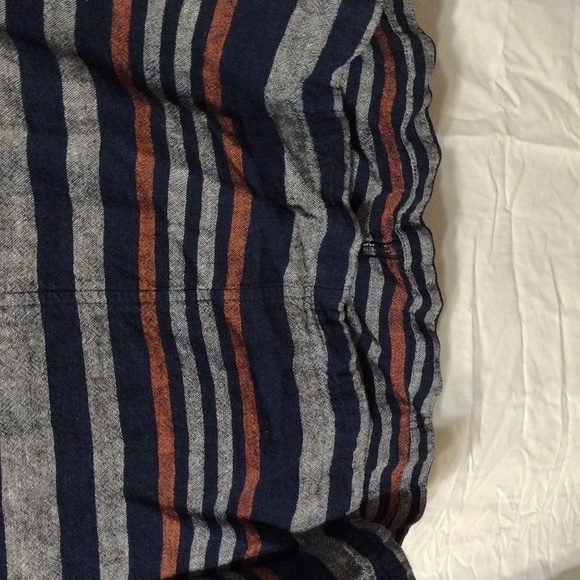 Old Navy, Classic And Comfortable women's sleeveless v-neck dress. - Picture 5 of 5